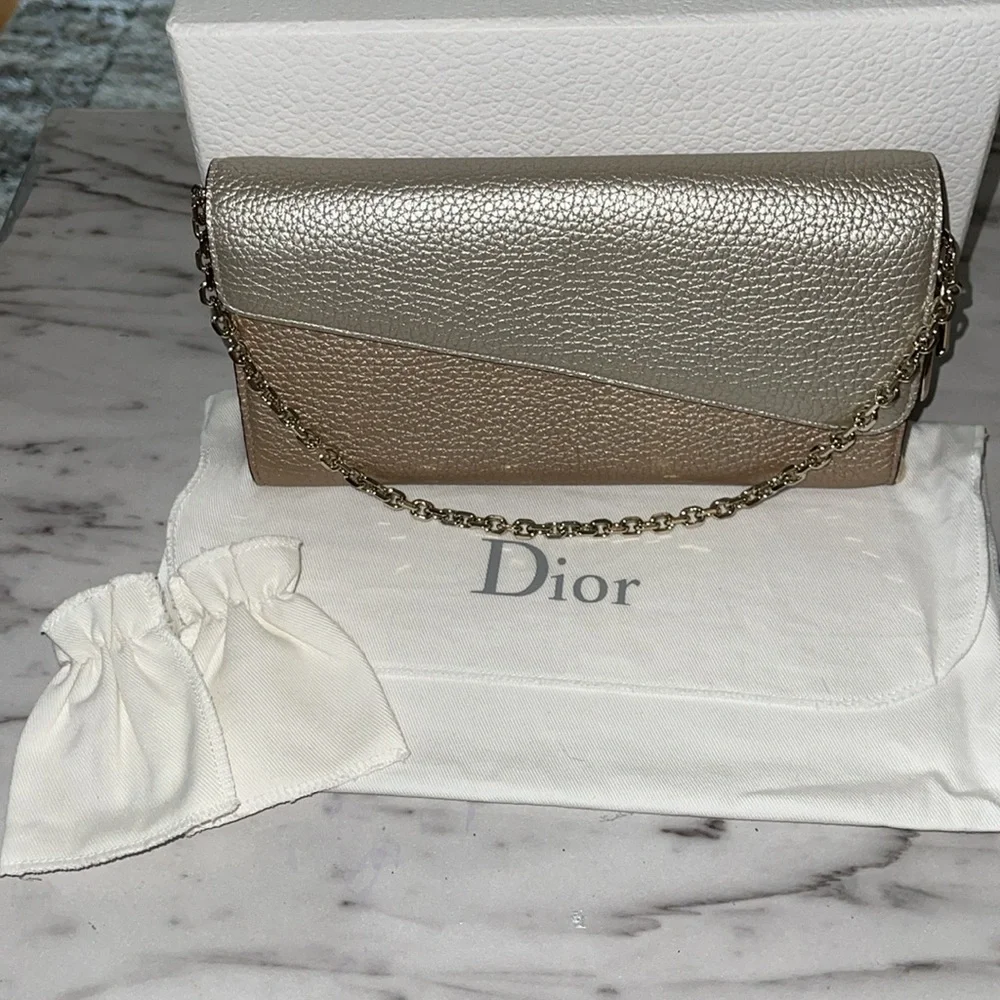 Preloved Christain Dior wallet on chain